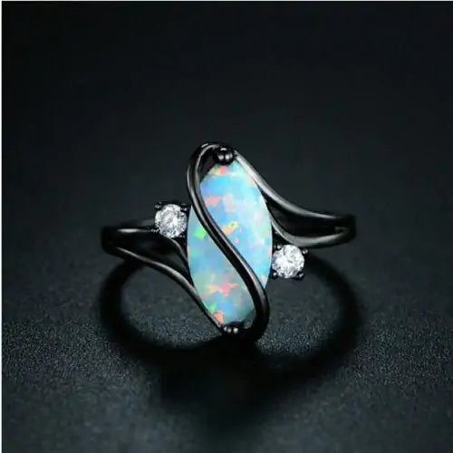  Luxurious Opal Ring